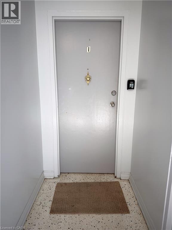 438 KERR Street Unit# 1, Oakville, Ontario