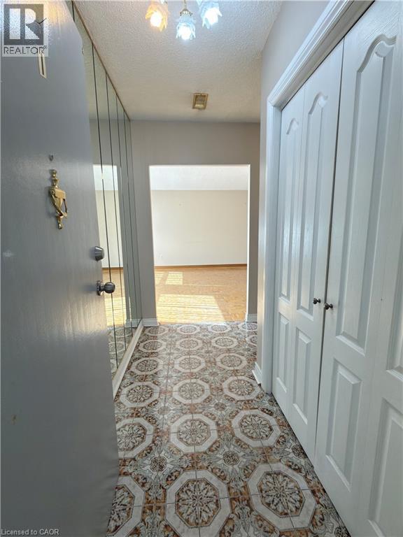 438 Kerr Street Unit# 1, Oakville, Ontario  L6K 3C4 - Photo 2 - 40810950