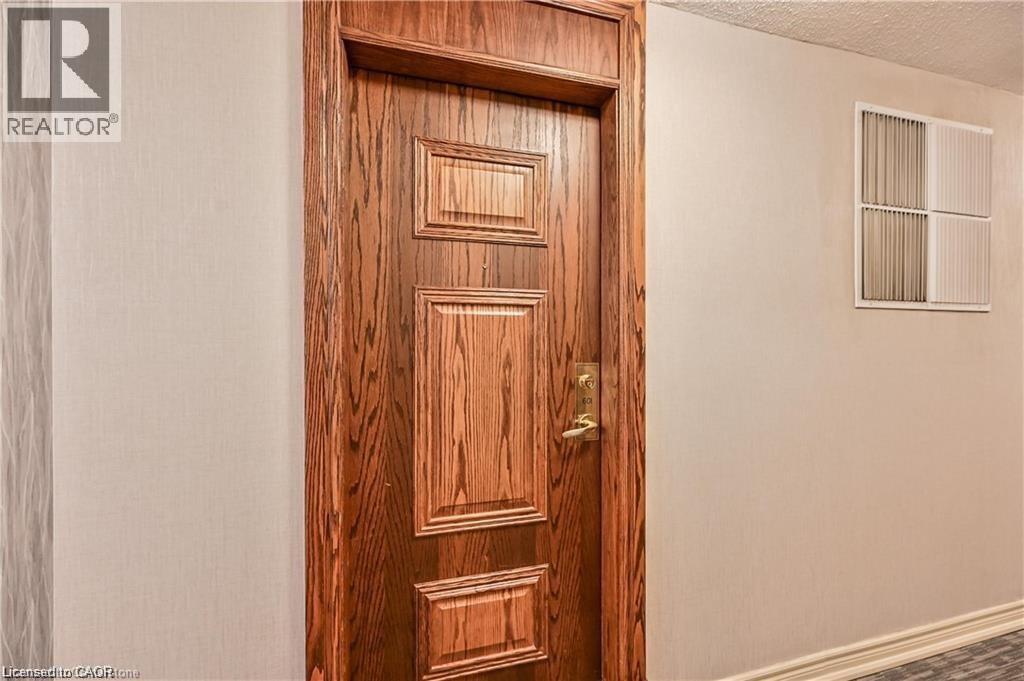 4850 Glen Erin Drive Unit# 601, Mississauga, Ontario  L5M 7S1 - Photo 3 - 40810358