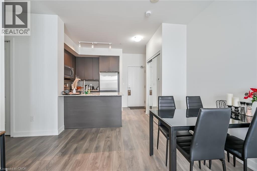 4633 Glen Erin Drive Unit# 906, Mississauga, Ontario  L5M 7S1 - Photo 2 - 40810344