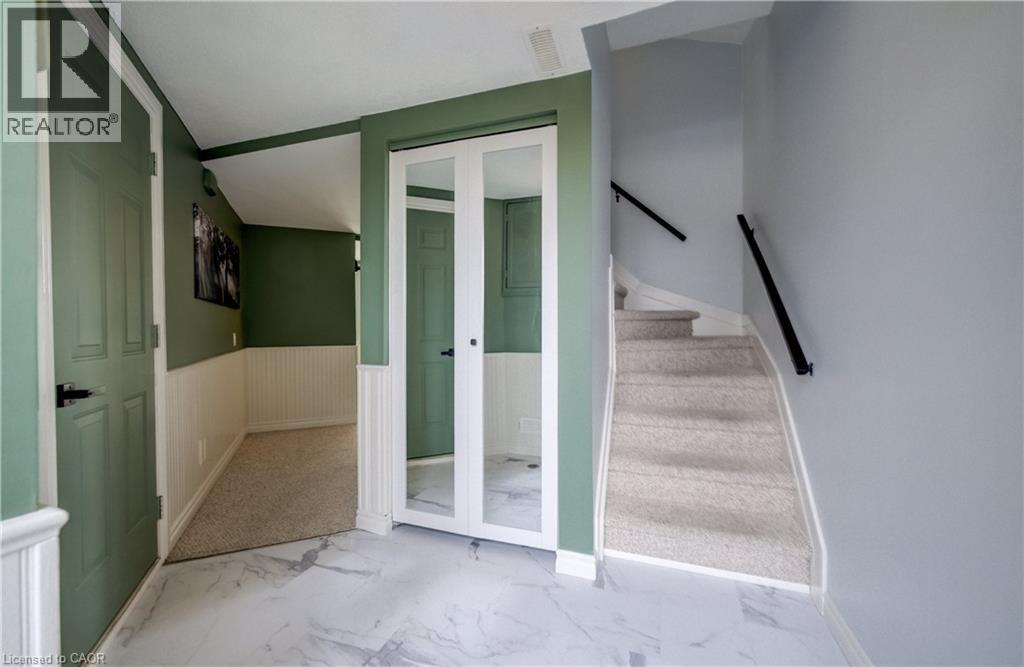 60 Elmsdale Drive Unit# 11, Kitchener, Ontario  N2E 2G4 - Photo 4 - 40810960