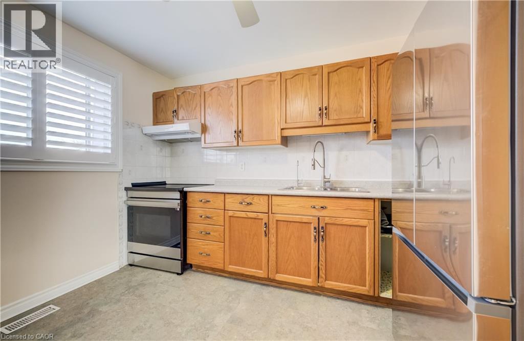 60 Elmsdale Drive Unit# 11, Kitchener, Ontario  N2E 2G4 - Photo 18 - 40810960