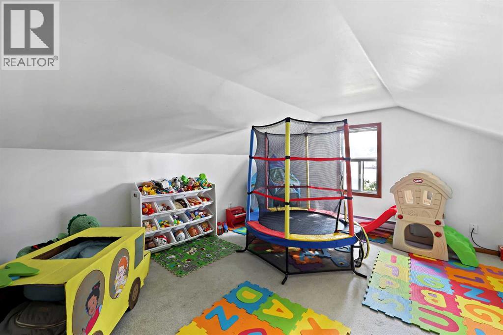 339 3 Street, Irricana, Alberta  T0M 1B0 - Photo 32 - A2287598