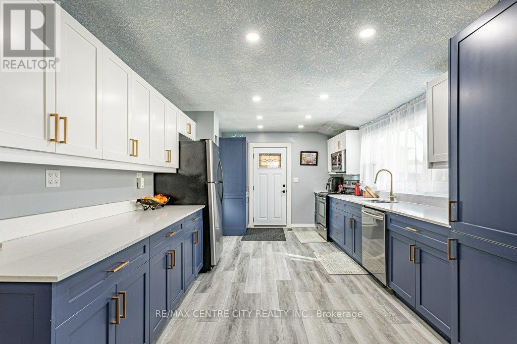 52 Princess Avenue, St. Thomas, Ontario  N5R 2V7 - Photo 10 - X12867632