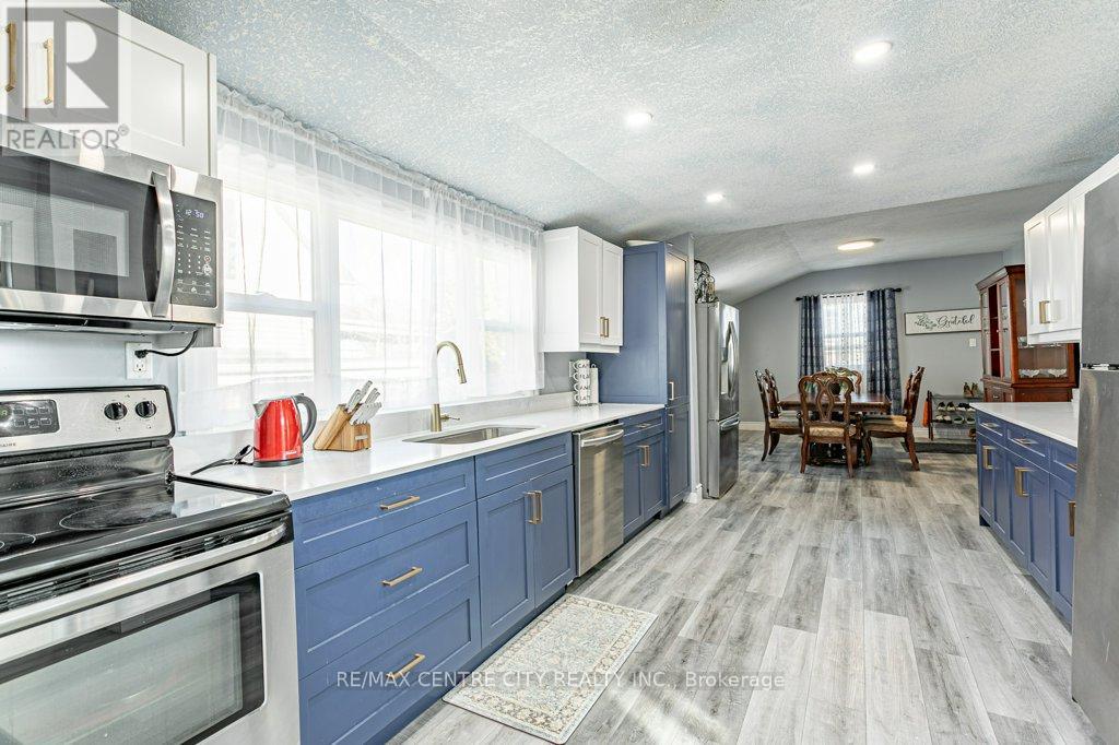 52 Princess Avenue, St. Thomas, Ontario  N5R 2V7 - Photo 12 - X12867632