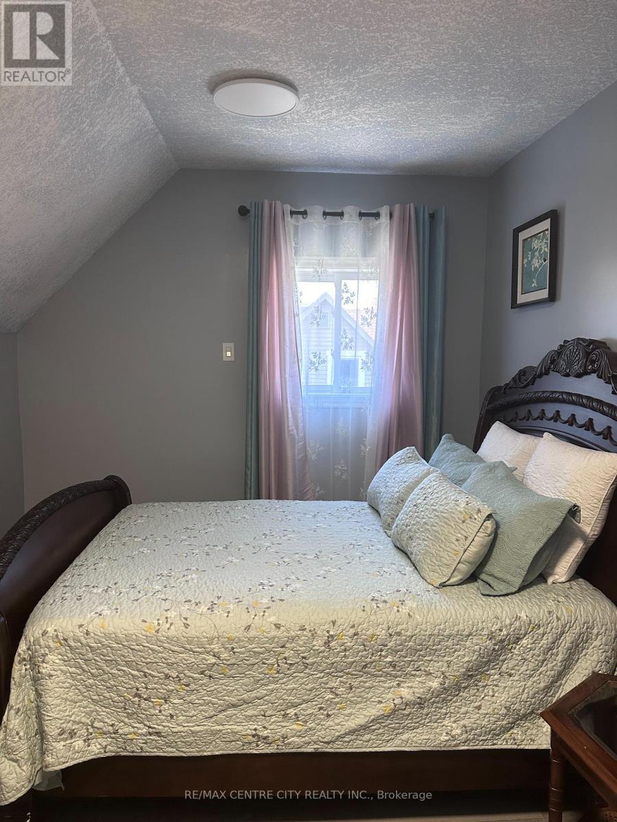 52 Princess Avenue, St. Thomas, Ontario  N5R 2V7 - Photo 21 - X12867632