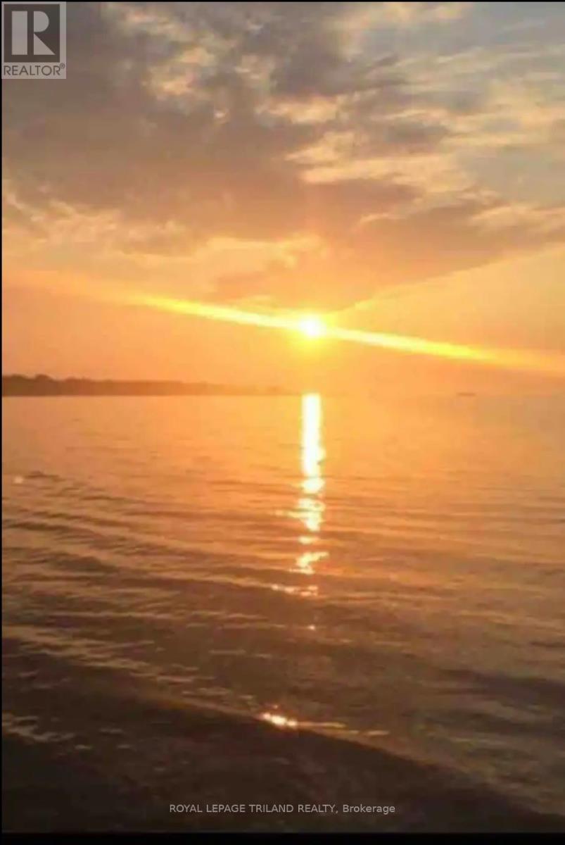 6329 William Street, Lambton Shores, Ontario  N0N 1J2 - Photo 16 - X12867660