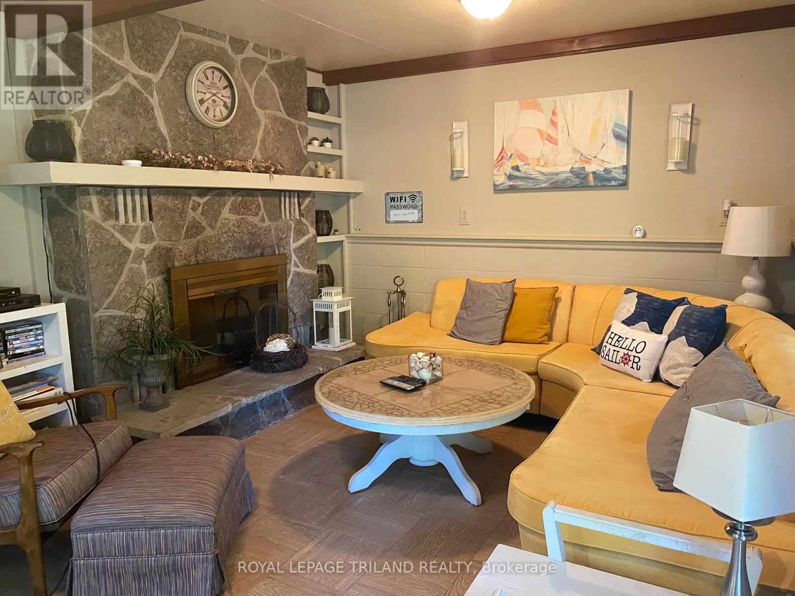 6329 William Street, Lambton Shores, Ontario  N0N 1J2 - Photo 3 - X12867660