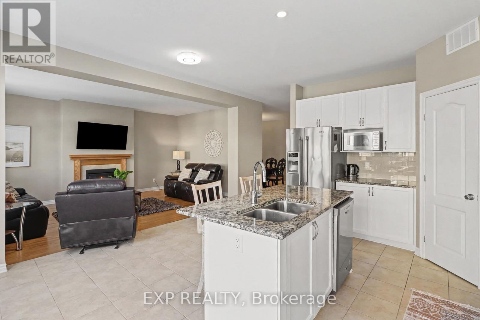 182 Helen Rapp Way, Ottawa, Ontario  K1T 0P6 - Photo 11 - X12867628