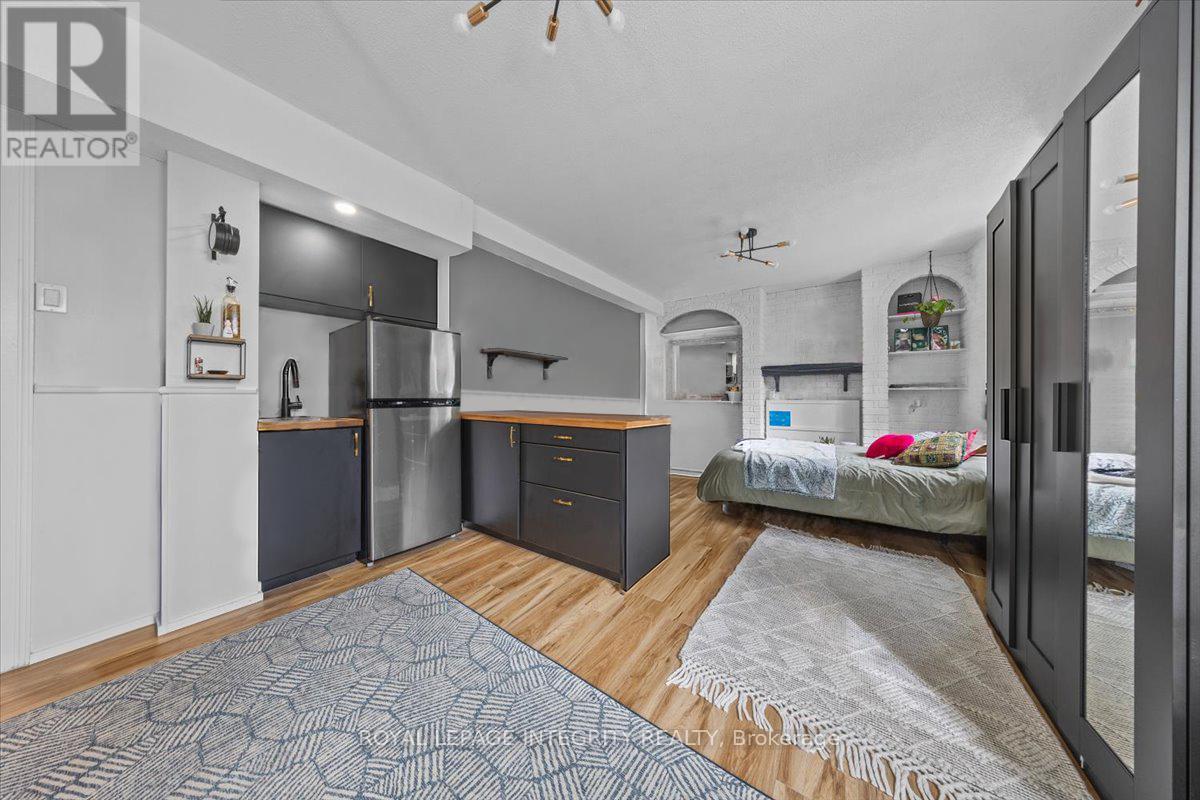 301 Zephyr Avenue, Ottawa, Ontario  K2B 5Z7 - Photo 18 - X12867740