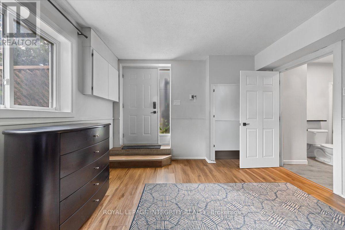 301 Zephyr Avenue, Ottawa, Ontario  K2B 5Z7 - Photo 19 - X12867740