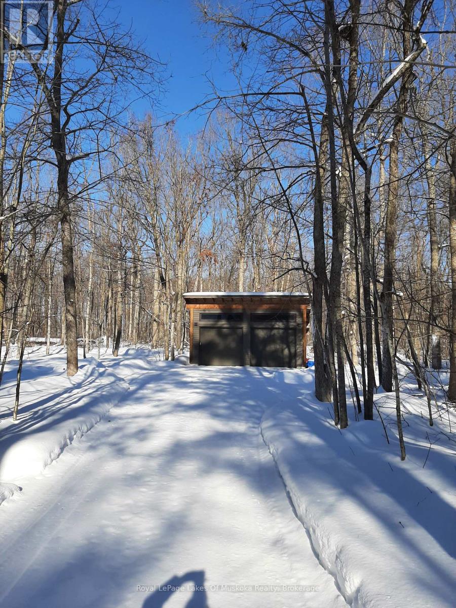 30 Forest Road, Kawartha Lakes (Fenelon), Ontario  K0M 1M0 - Photo 6 - X12313104