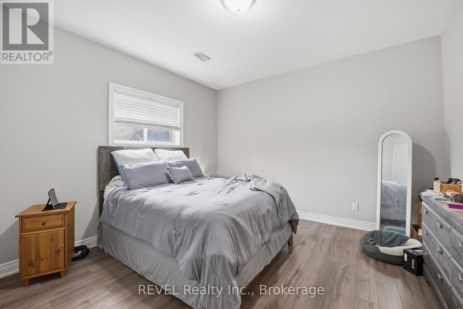 8846 Angie Drive, Niagara Falls, Ontario  L2H 0H9 - Photo 36 - X12867606