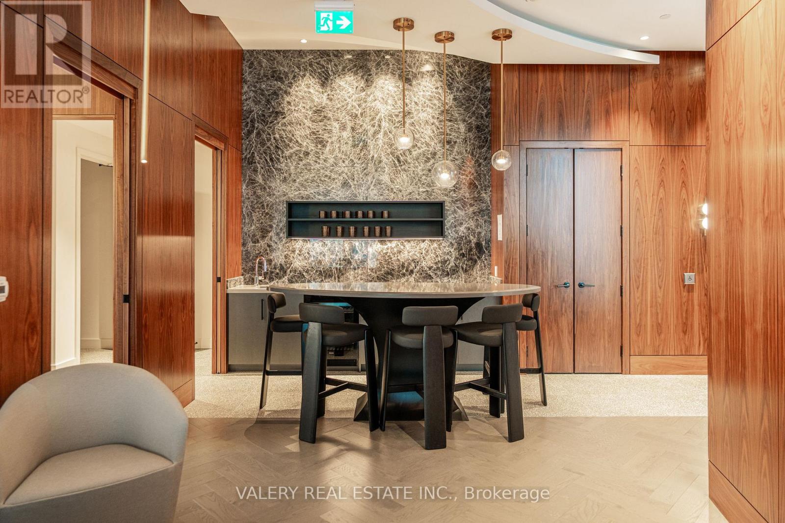 504 - 55 Port Street E, Mississauga (Port Credit), Ontario  L5G 4P3 - Photo 31 - W12433247