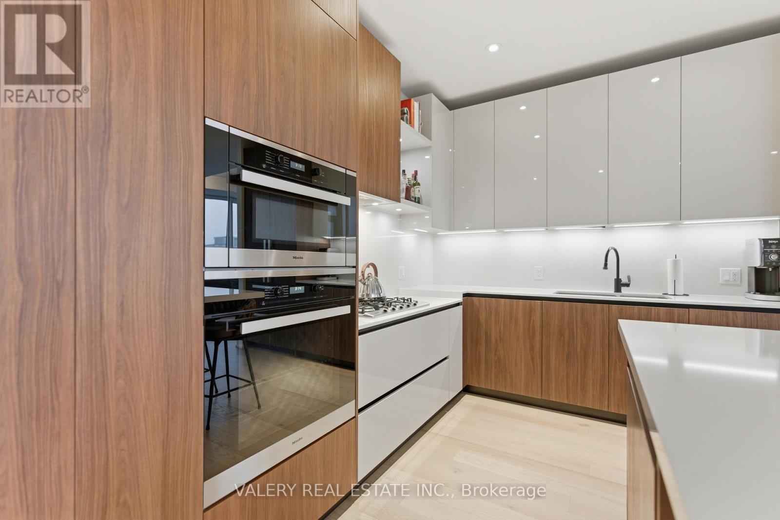 504 - 55 Port Street E, Mississauga (Port Credit), Ontario  L5G 4P3 - Photo 29 - W12433247