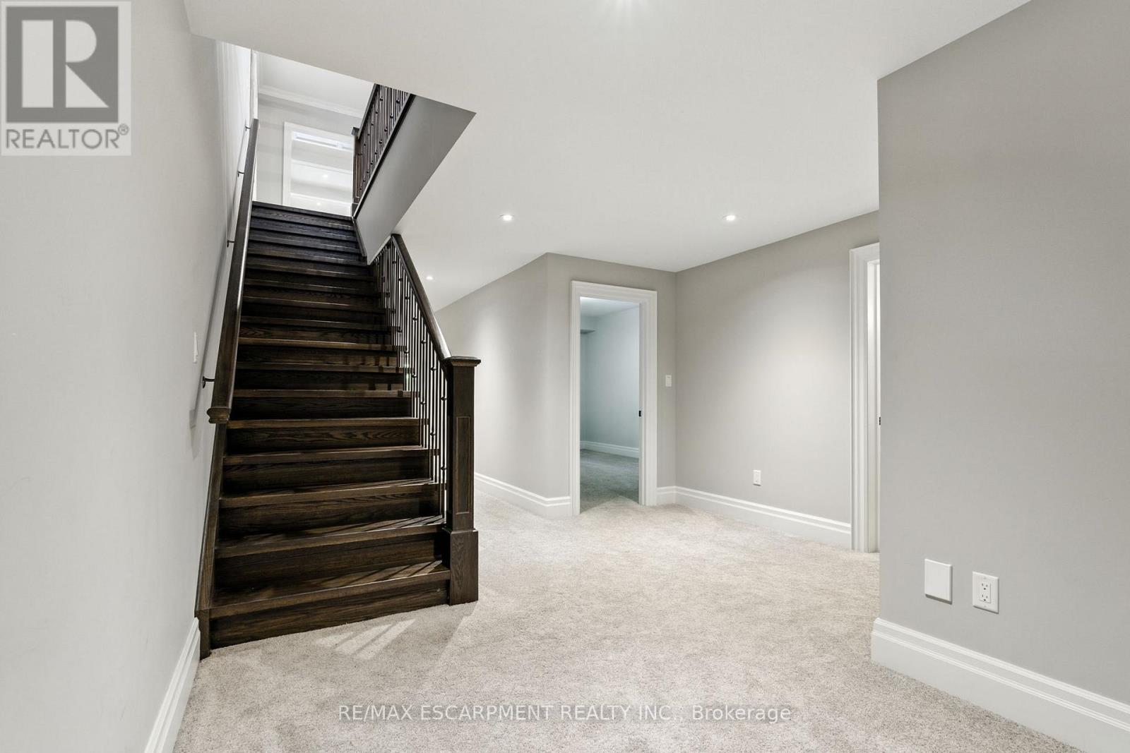 391 Patricia Drive, Burlington, Ontario  L7T 1J9 - Photo 37 - W12743734