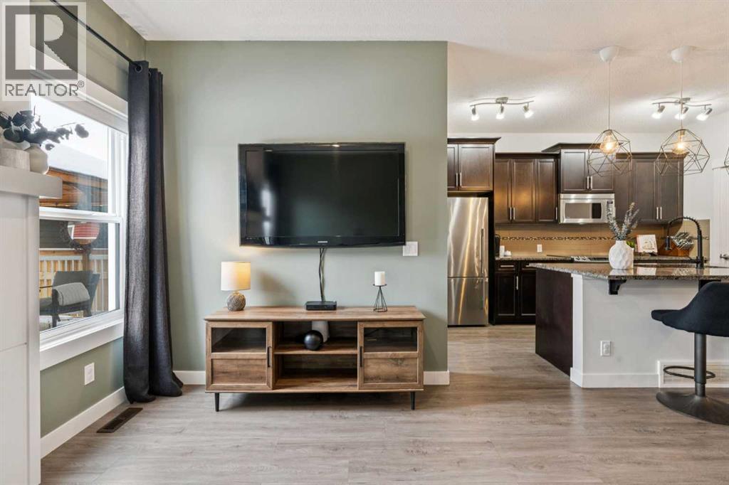 339 Fireside Place, Cochrane, Alberta  T4C 0R5 - Photo 15 - A2291891