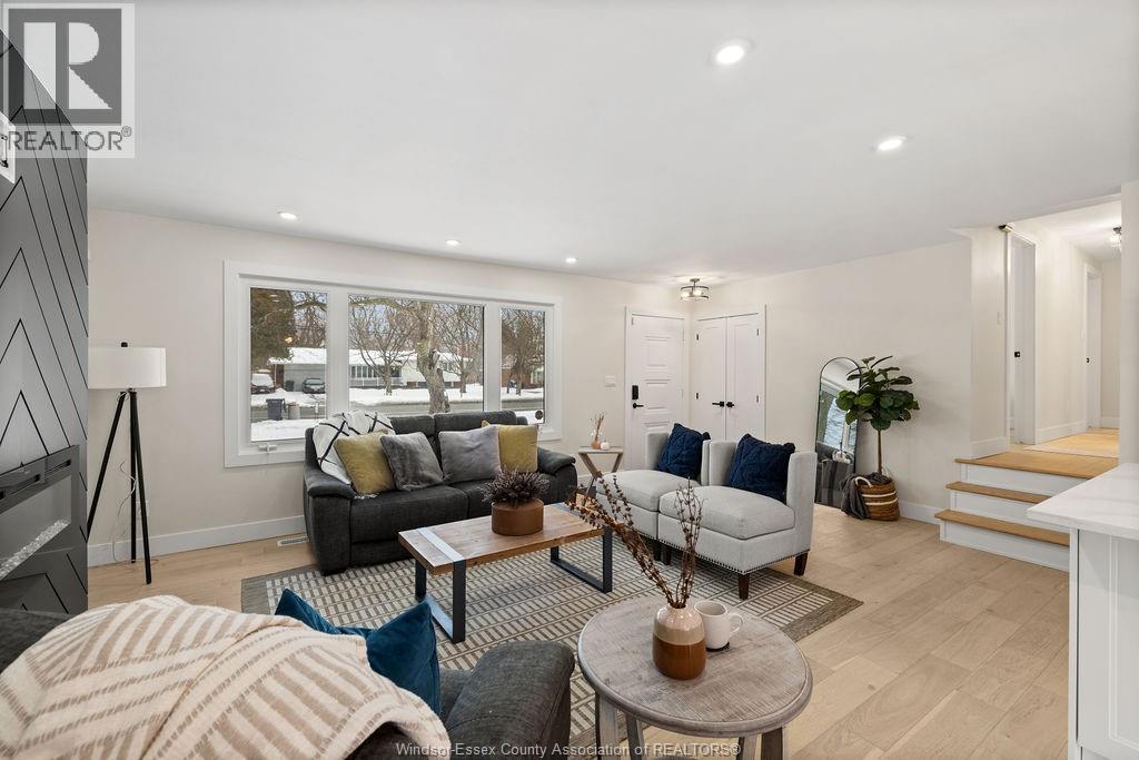 4385 Huron Church Line Road, Lasalle, Ontario  N8H 1H3 - Photo 12 - 26005033