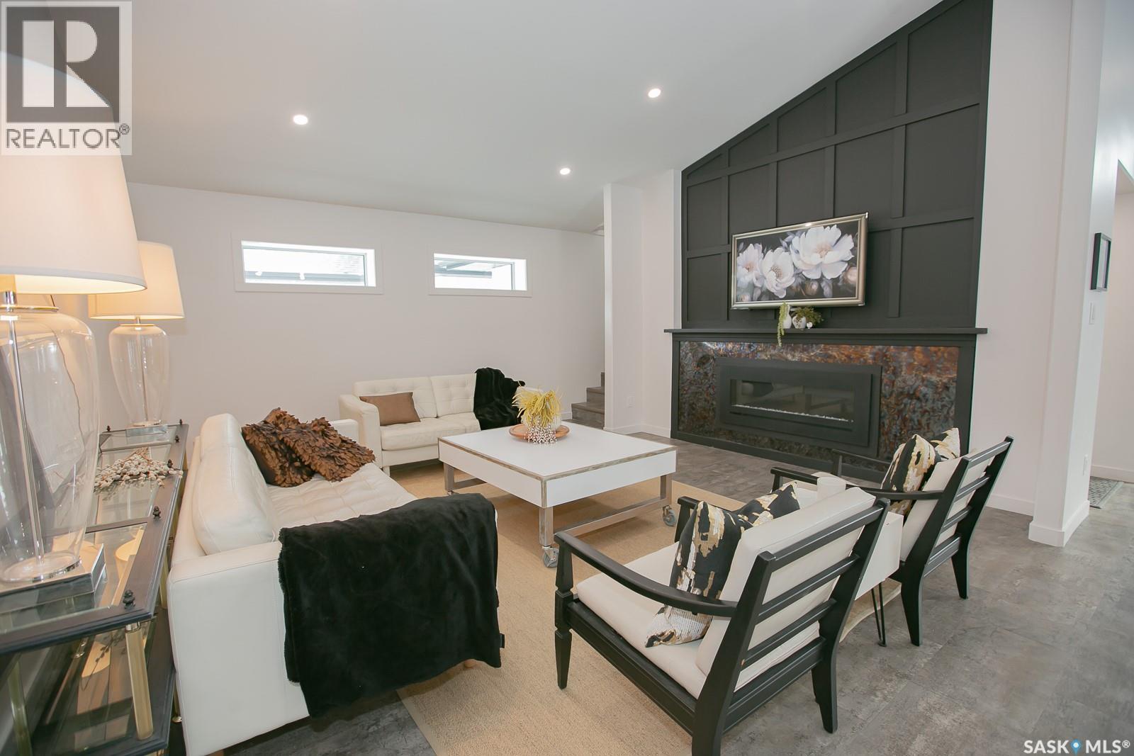 9 70 8th Avenue, Lumsden, Saskatchewan  S0G 3C0 - Photo 12 - SK030041