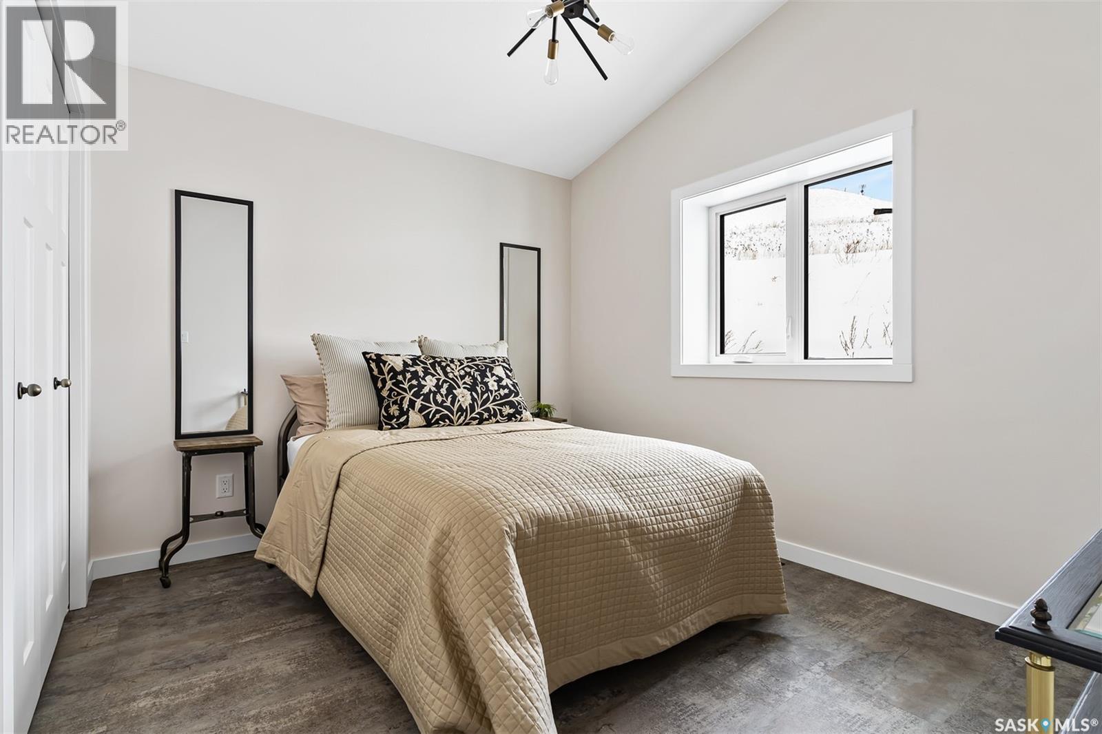 9 70 8th Avenue, Lumsden, Saskatchewan  S0G 3C0 - Photo 20 - SK030041