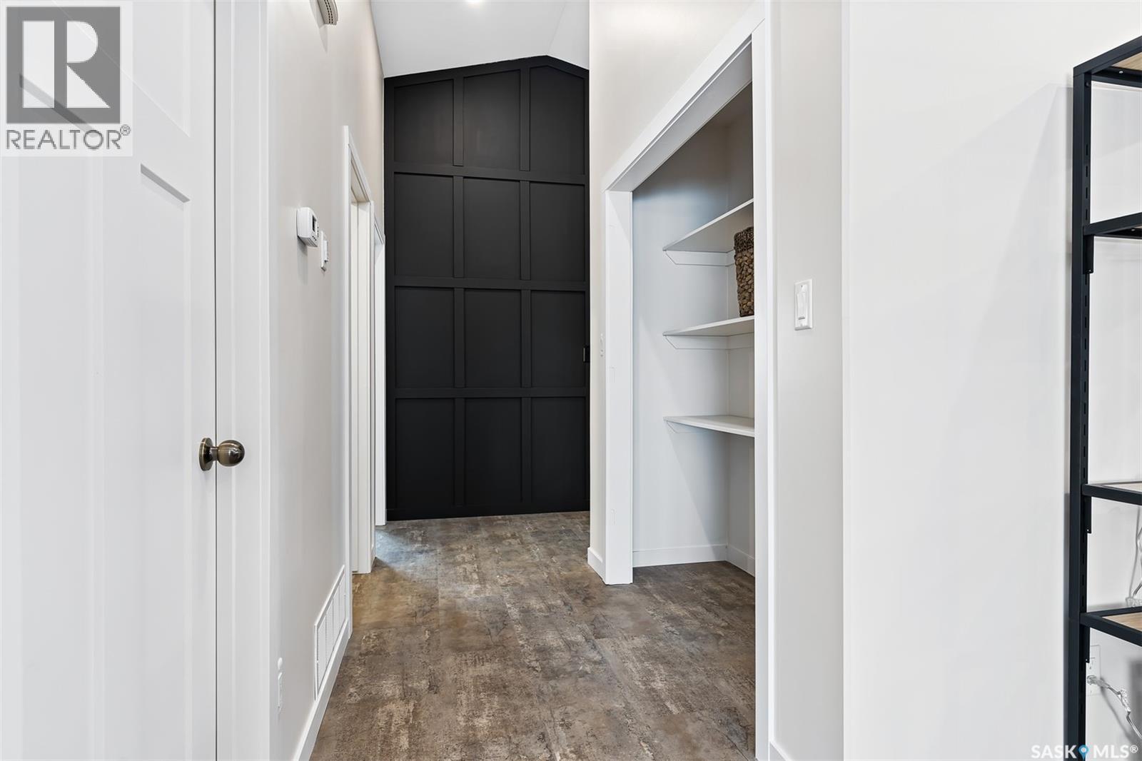 9 70 8th Avenue, Lumsden, Saskatchewan  S0G 3C0 - Photo 14 - SK030041