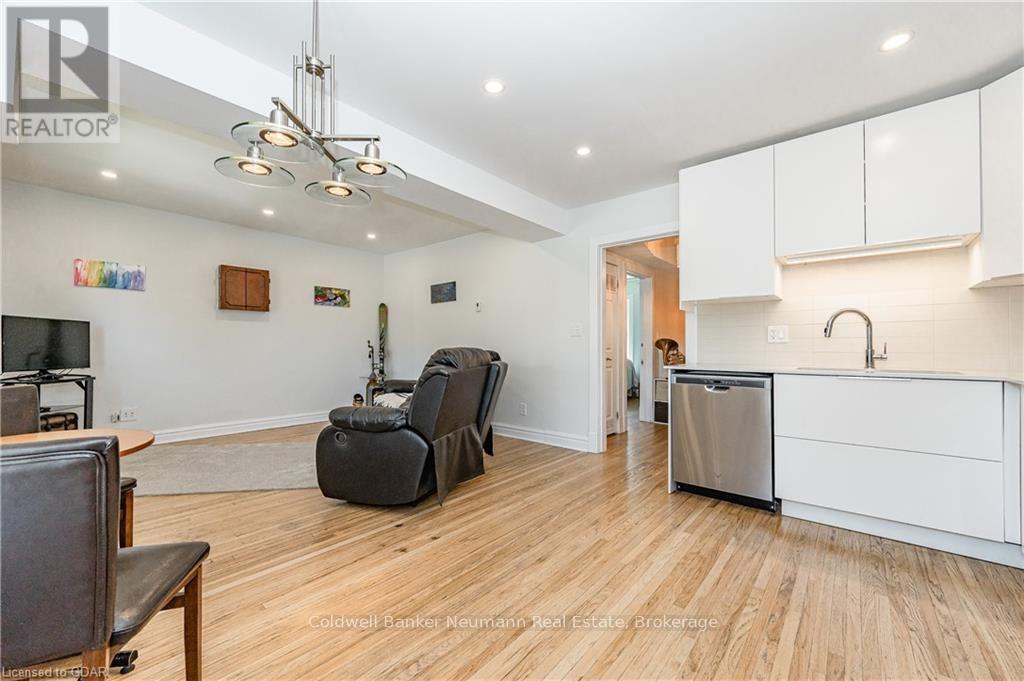 C - 42 Waterloo Avenue, Guelph, Ontario  N1H 3H5 - Photo 4 - X12867522