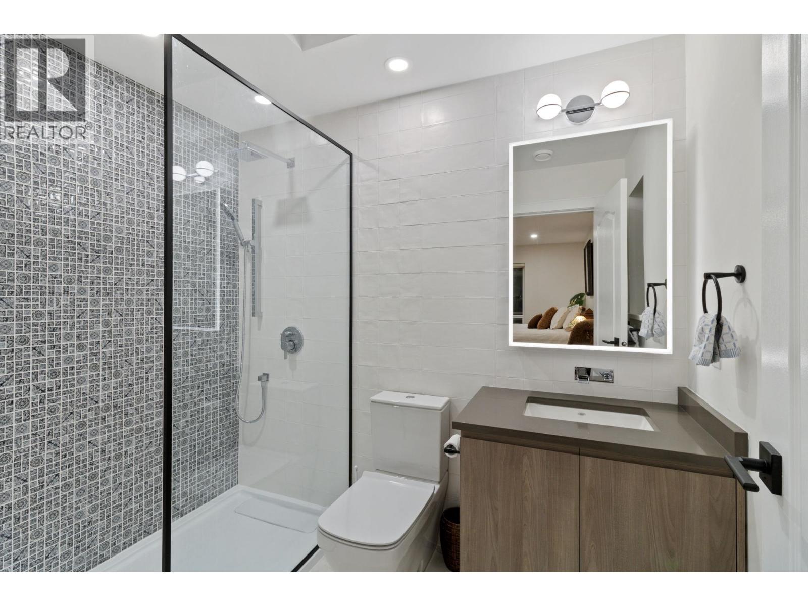 7231 Dampier Court, Richmond, British Columbia  V7C 5W4 - Photo 19 - R3095740