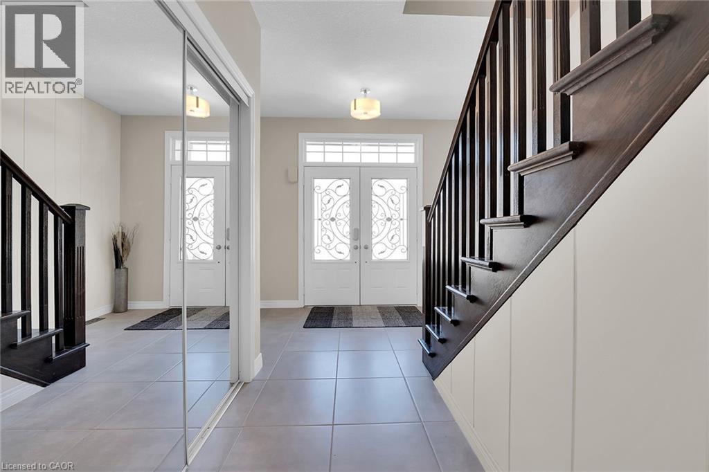 8 Chartwell Circle, Hamilton, Ontario  L9A 0B6 - Photo 18 - 40807129