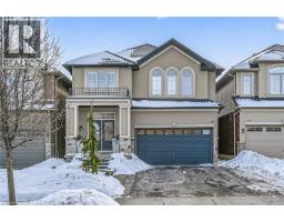 8 CHARTWELL Circle, Hamilton, Ontario