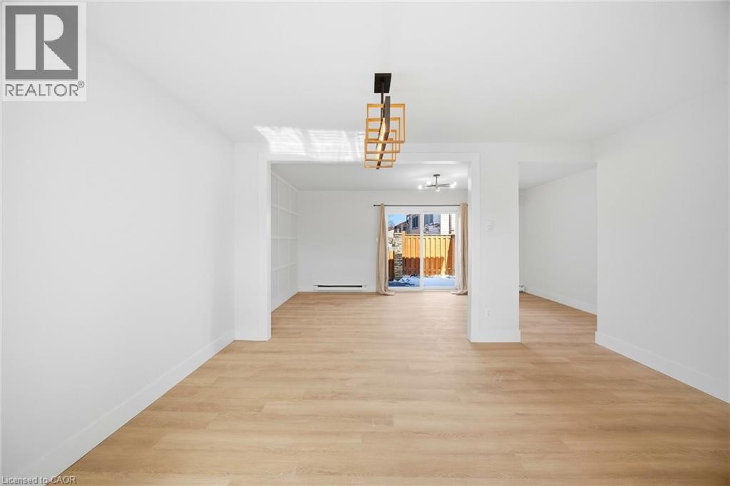 8 Claudette Gate, Hamilton, Ontario  L9B 1T5 - Photo 9 - 40807316