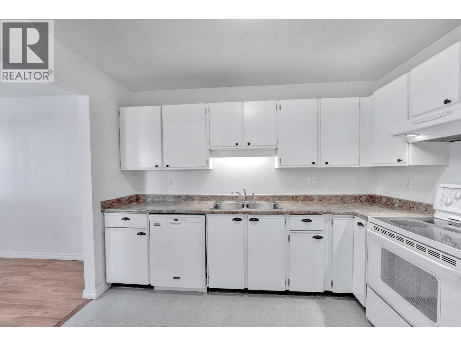 103 22241 Selkirk Avenue, Maple Ridge, British Columbia  V2X 2X4 - Photo 8 - R3083414