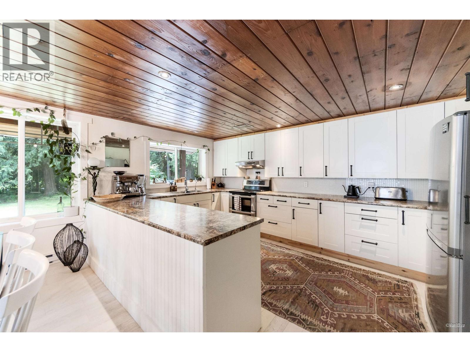 14848 Squamish Valley Road, Squamish, British Columbia  V0N 1H0 - Photo 10 - R3095939