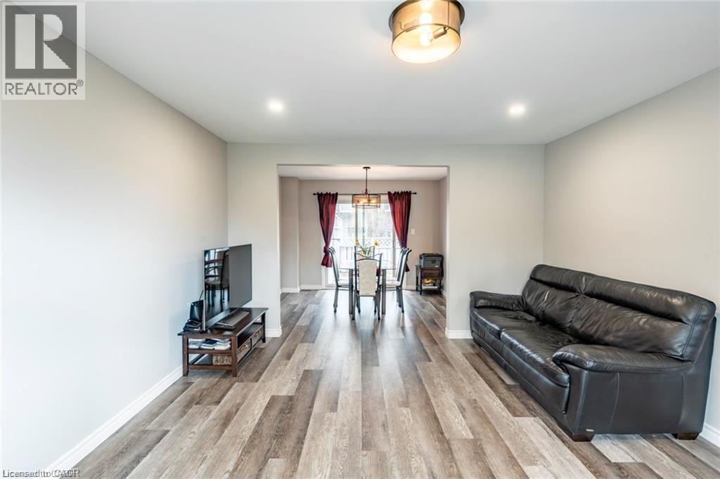 72 Ingleside Drive Unit# Upper, Kitchener, Ontario  N2M 2G8 - Photo 3 - 40810741