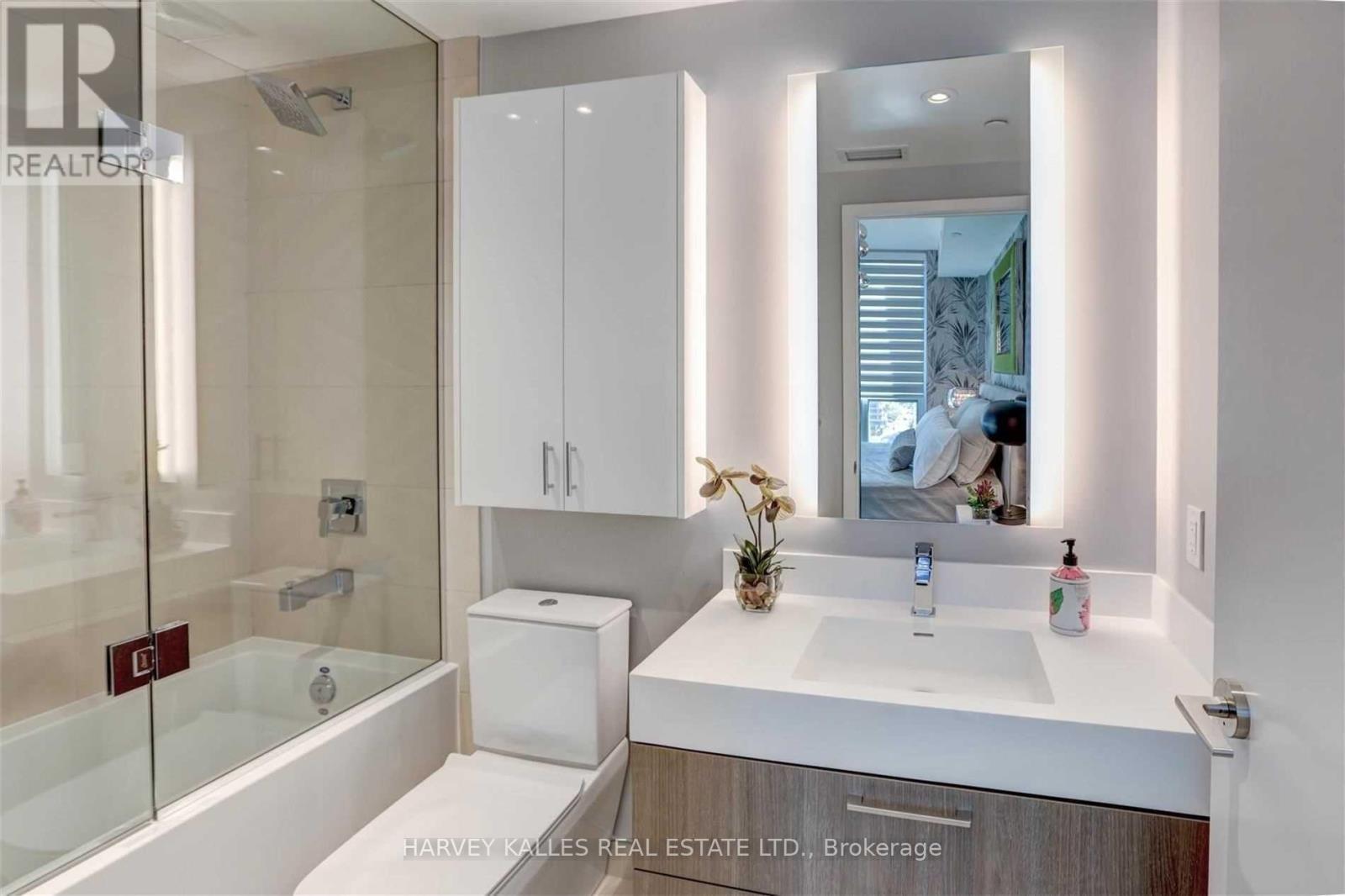 4905 - 1 Yorkville Avenue, Toronto, Ontario  M4W 1L1 - Photo 25 - C12867574