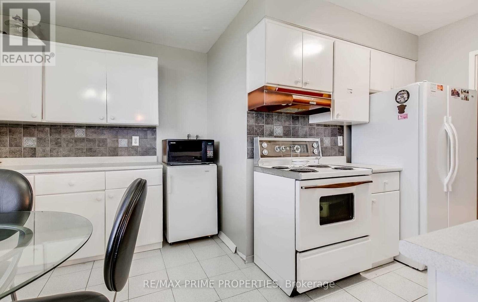 907 - 115 Antibes Drive, Toronto, Ontario  M2R 2Y9 - Photo 16 - C12867596