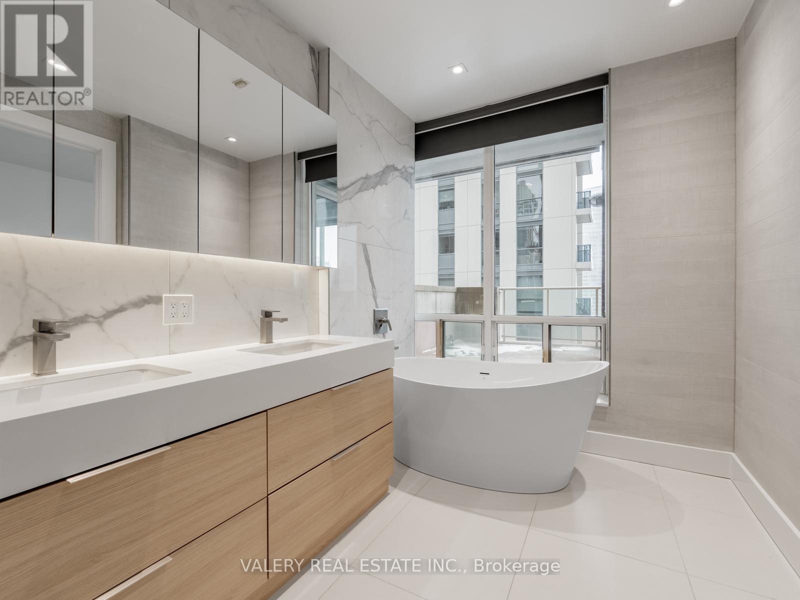 14d - 61 Yorkville Avenue, Toronto, Ontario  M5R 3V6 - Photo 27 - C12867664