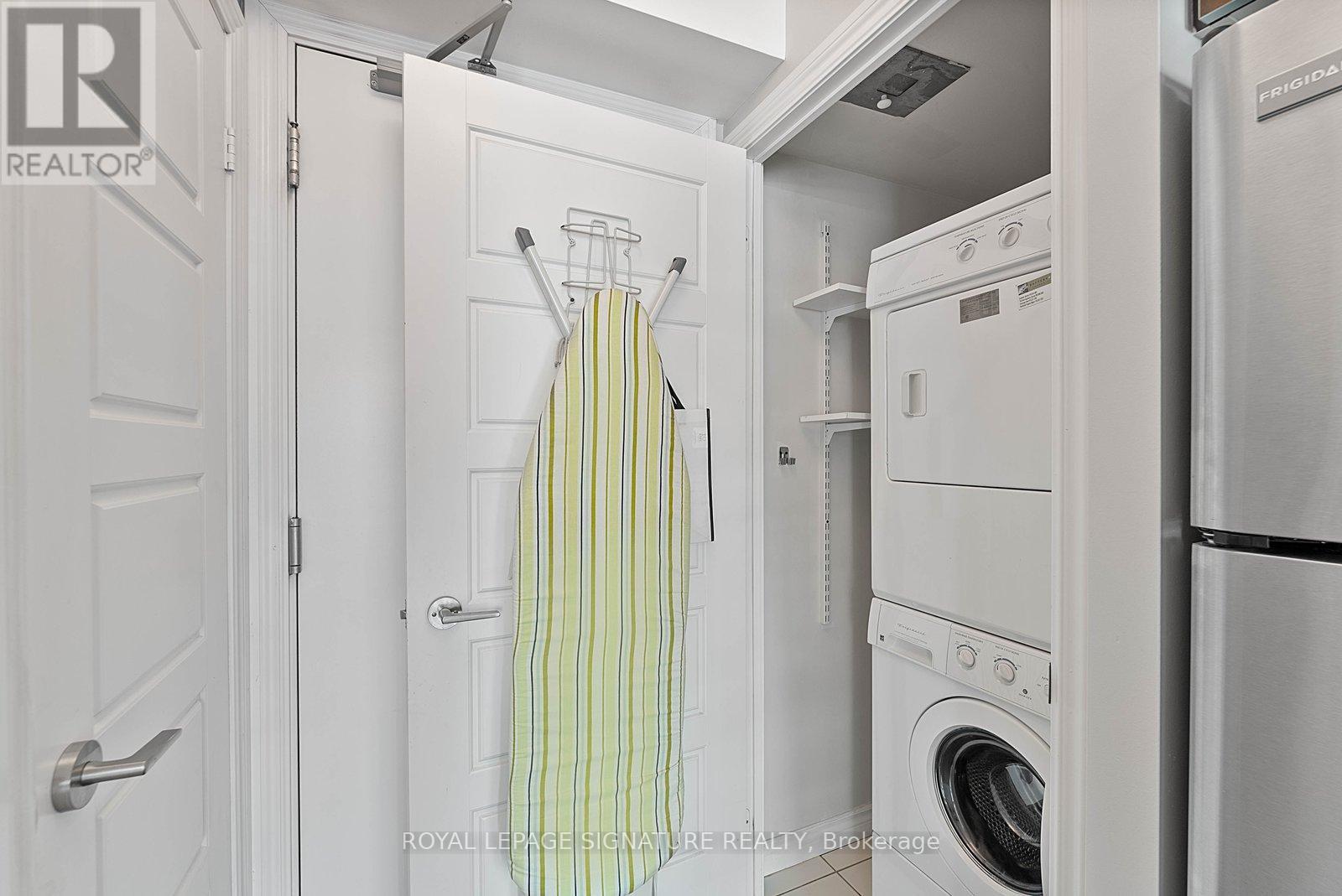 1902 - 100 Western Battery Road, Toronto, Ontario  M6K 3S2 - Photo 16 - C12867742