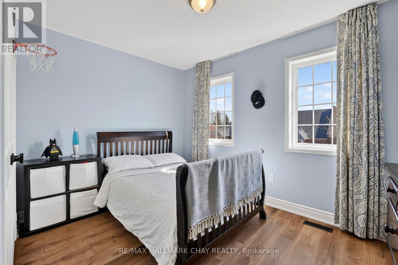 20 Burwell Street, Whitby, Ontario  L1R 0B7 - Photo 28 - E12867556