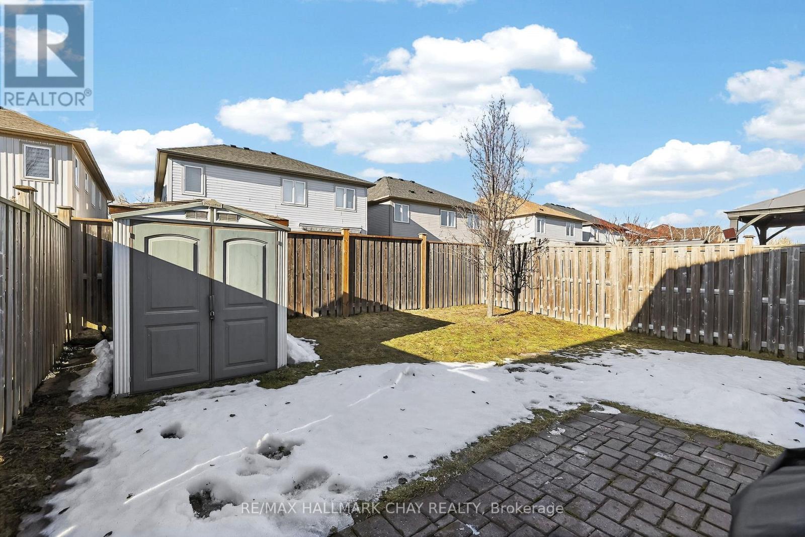 20 Burwell Street, Whitby, Ontario  L1R 0B7 - Photo 37 - E12867556