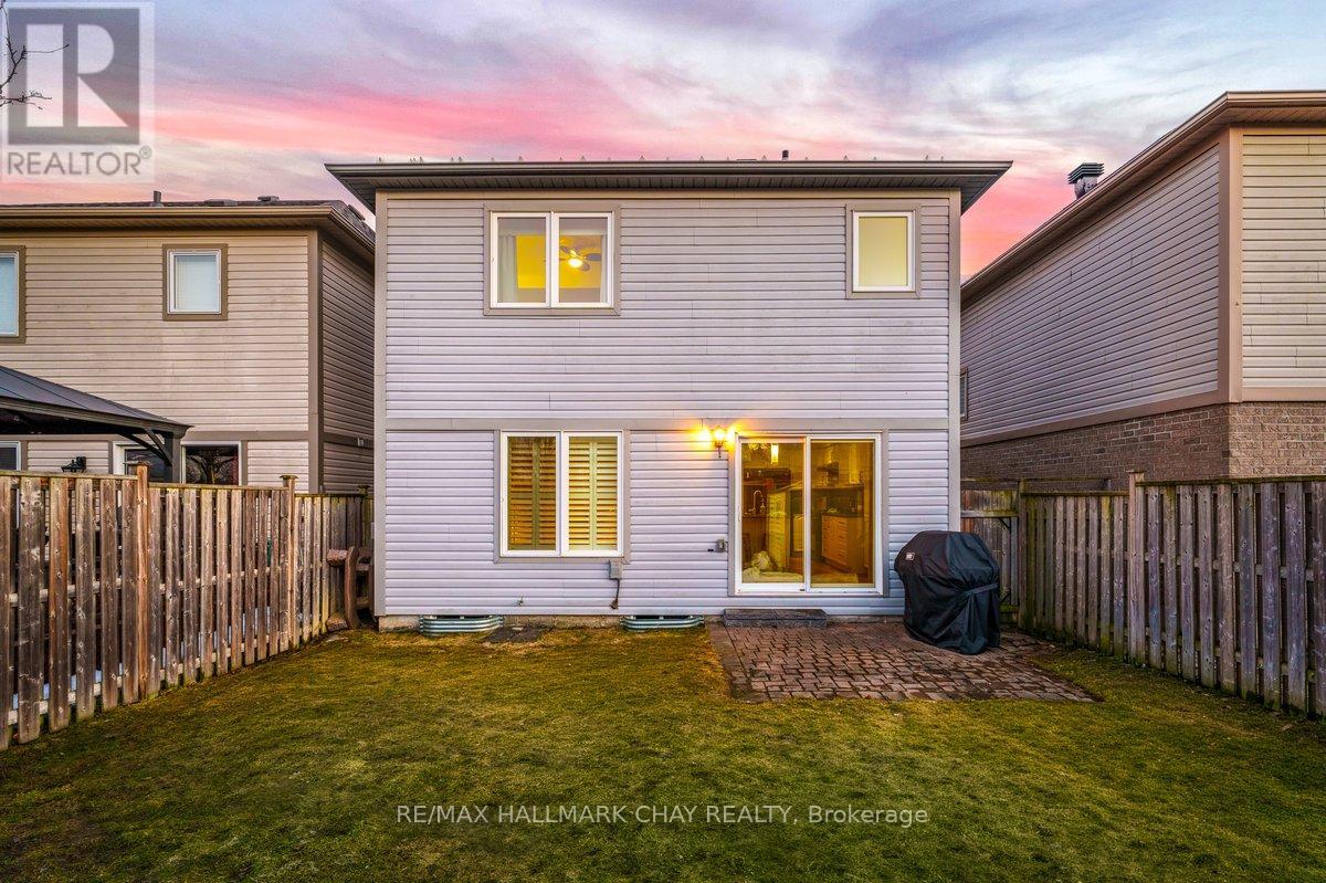 20 Burwell Street, Whitby, Ontario  L1R 0B7 - Photo 38 - E12867556