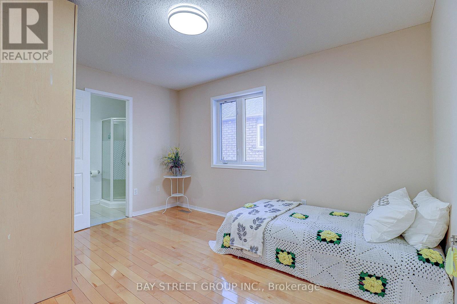 25 Birchcrest Court, Toronto, Ontario  M1W 4A4 - Photo 9 - E12867562