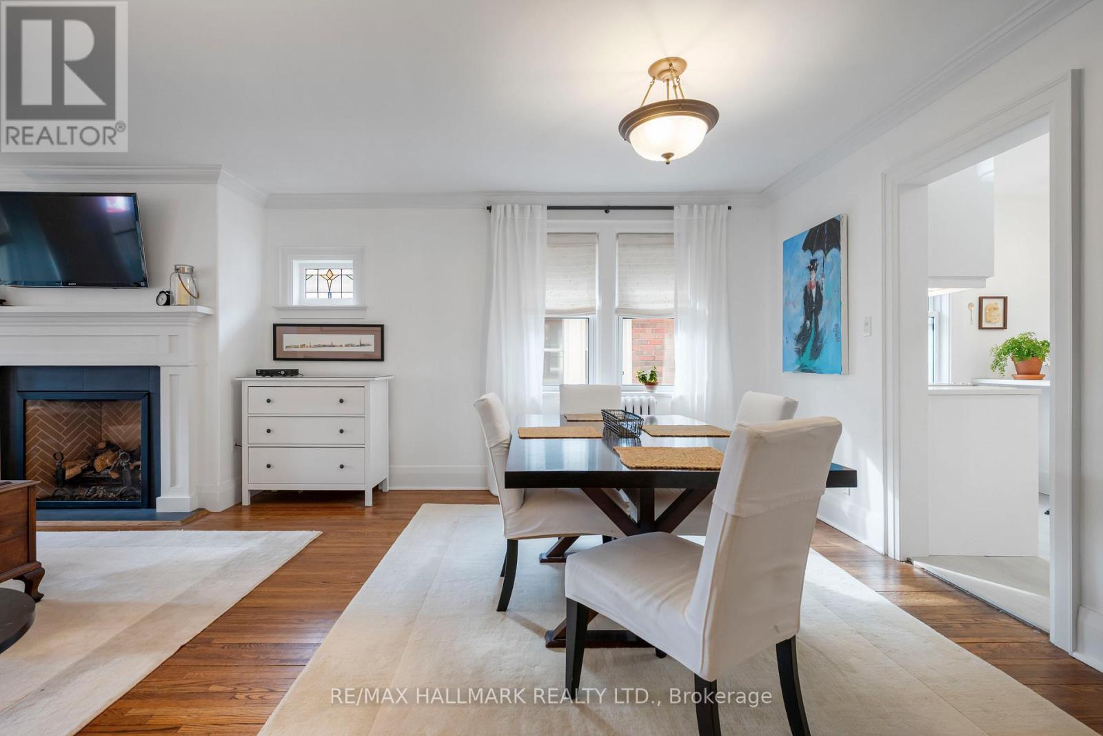 Upper - 28 Glen Manor Drive, Toronto, Ontario  M4E 2X2 - Photo 13 - E12867644