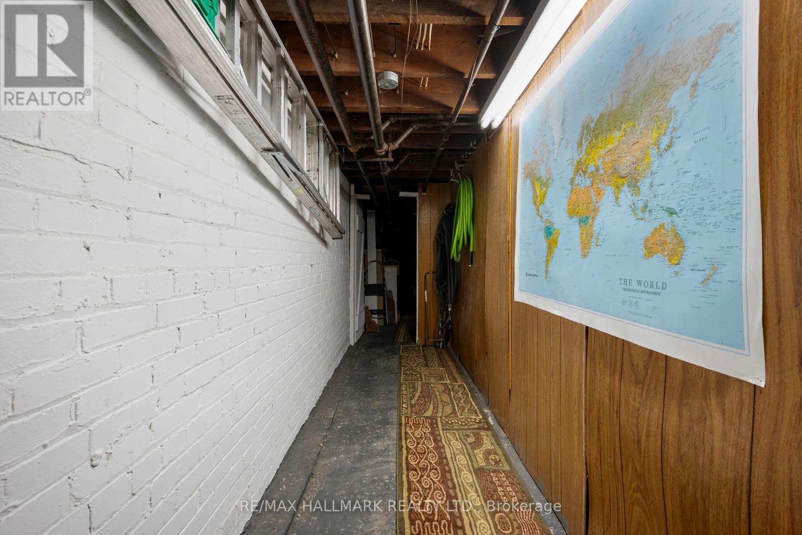 Upper - 28 Glen Manor Drive, Toronto, Ontario  M4E 2X2 - Photo 25 - E12867644