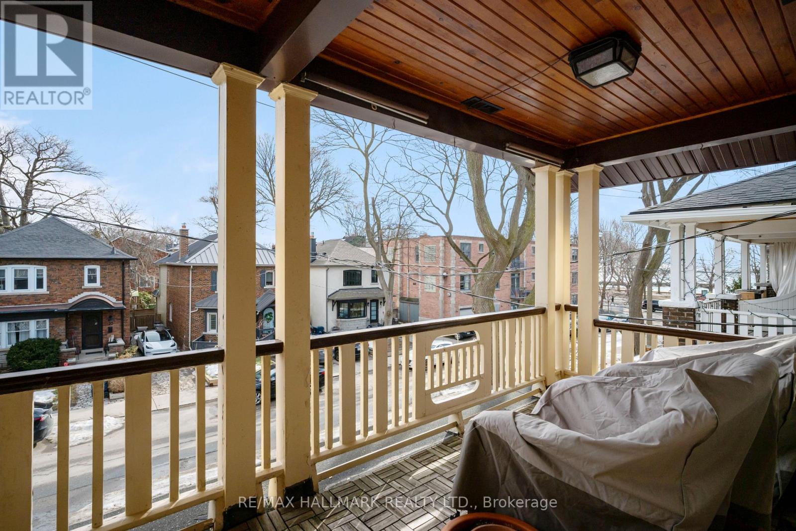 Upper - 28 Glen Manor Drive, Toronto, Ontario  M4E 2X2 - Photo 29 - E12867644