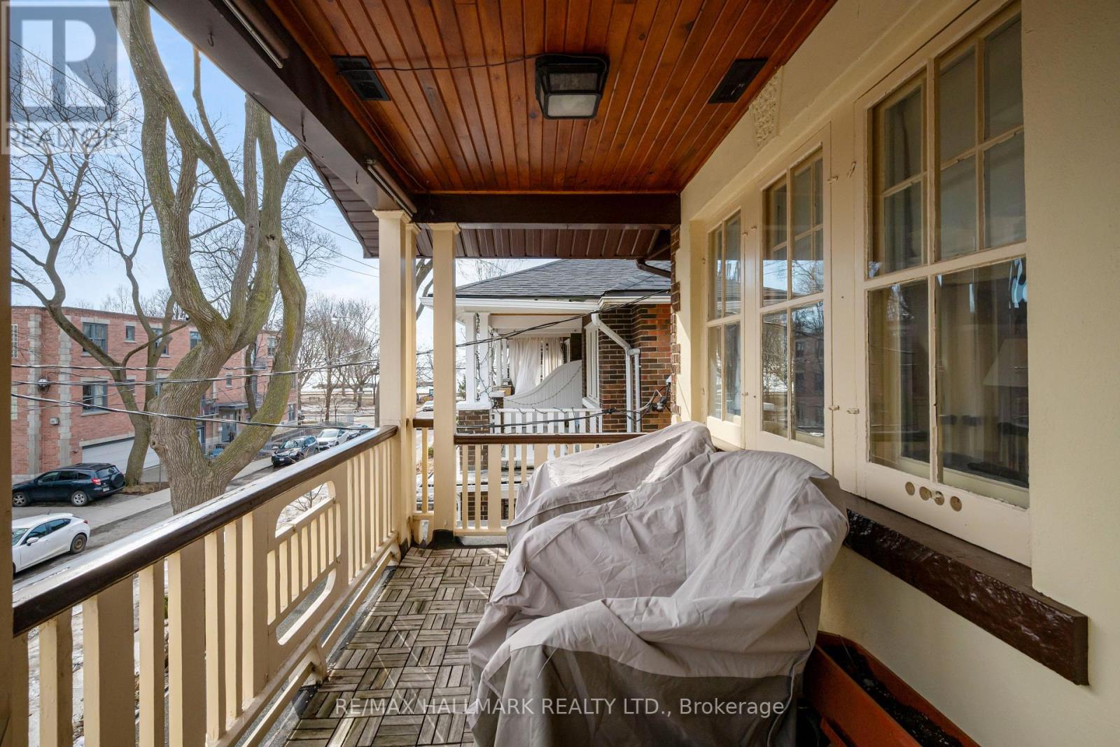 Upper - 28 Glen Manor Drive, Toronto, Ontario  M4E 2X2 - Photo 30 - E12867644