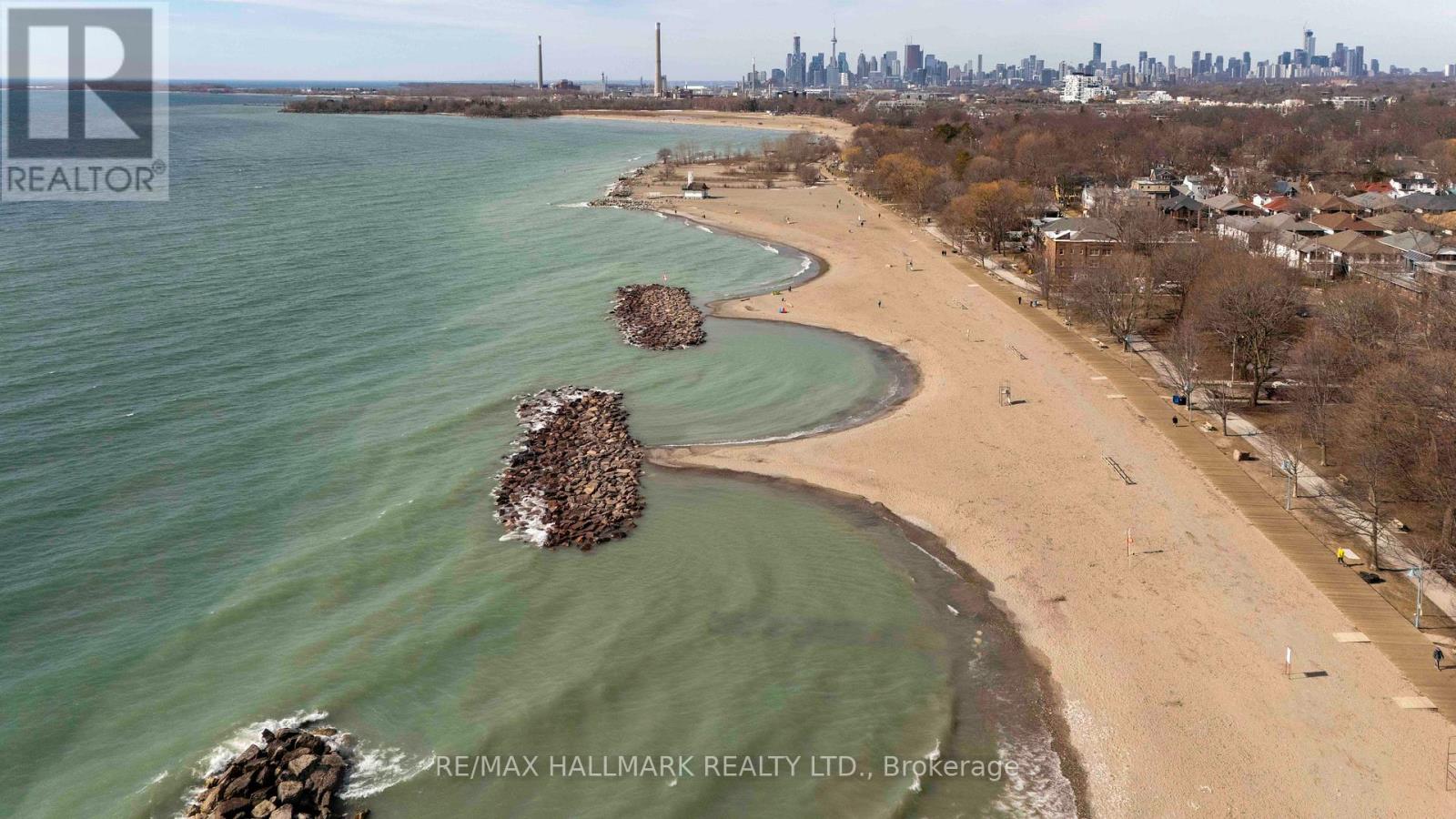 Upper - 28 Glen Manor Drive, Toronto, Ontario  M4E 2X2 - Photo 34 - E12867644