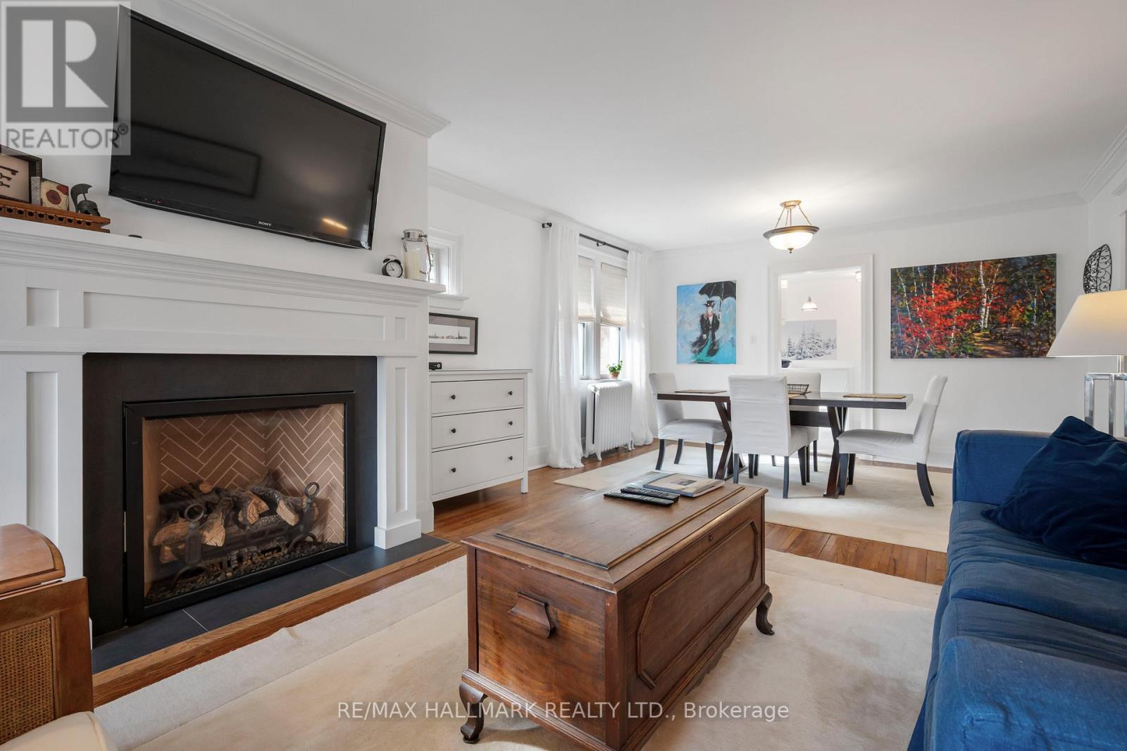 Upper - 28 Glen Manor Drive, Toronto, Ontario  M4E 2X2 - Photo 6 - E12867644