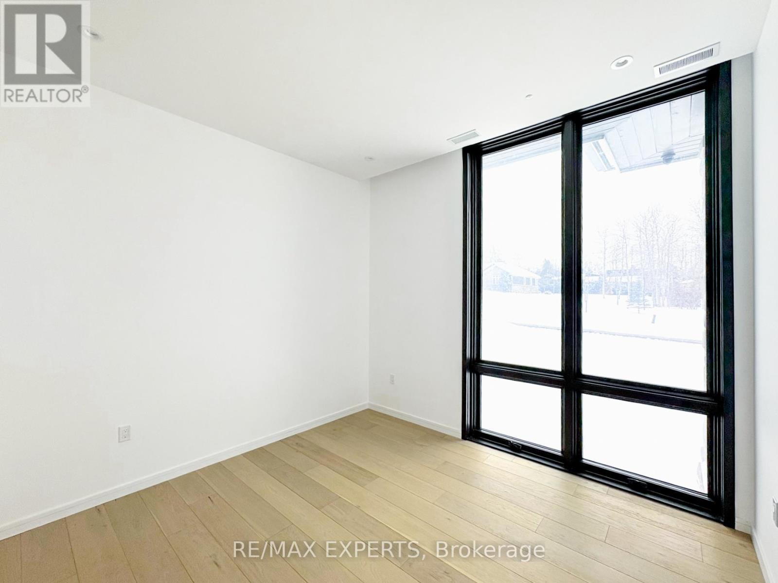 130 Dale Crescent, Bradford West Gwillimbury, Ontario  L0L 1L0 - Photo 19 - N12867548