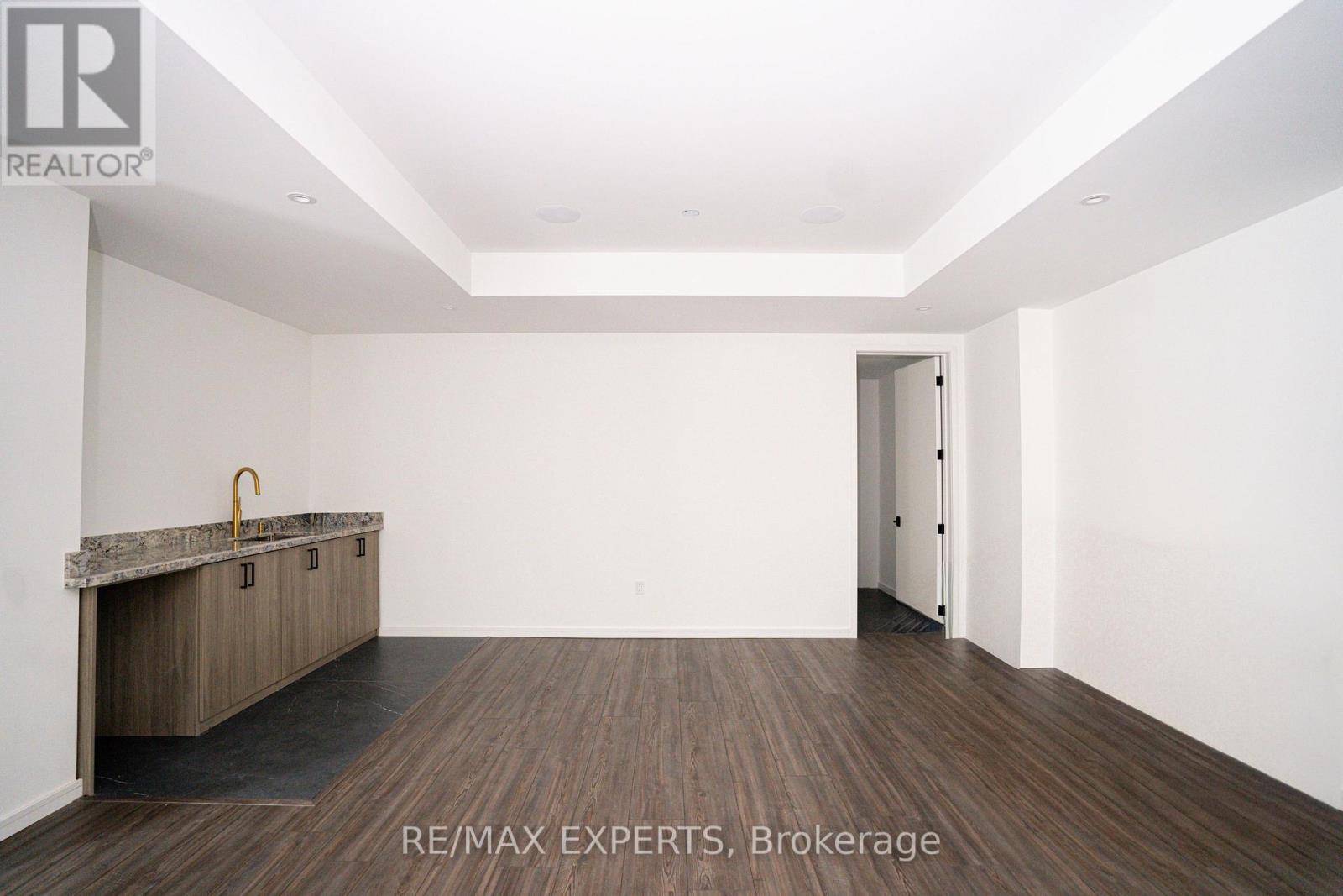 130 Dale Crescent, Bradford West Gwillimbury, Ontario  L0L 1L0 - Photo 35 - N12867548