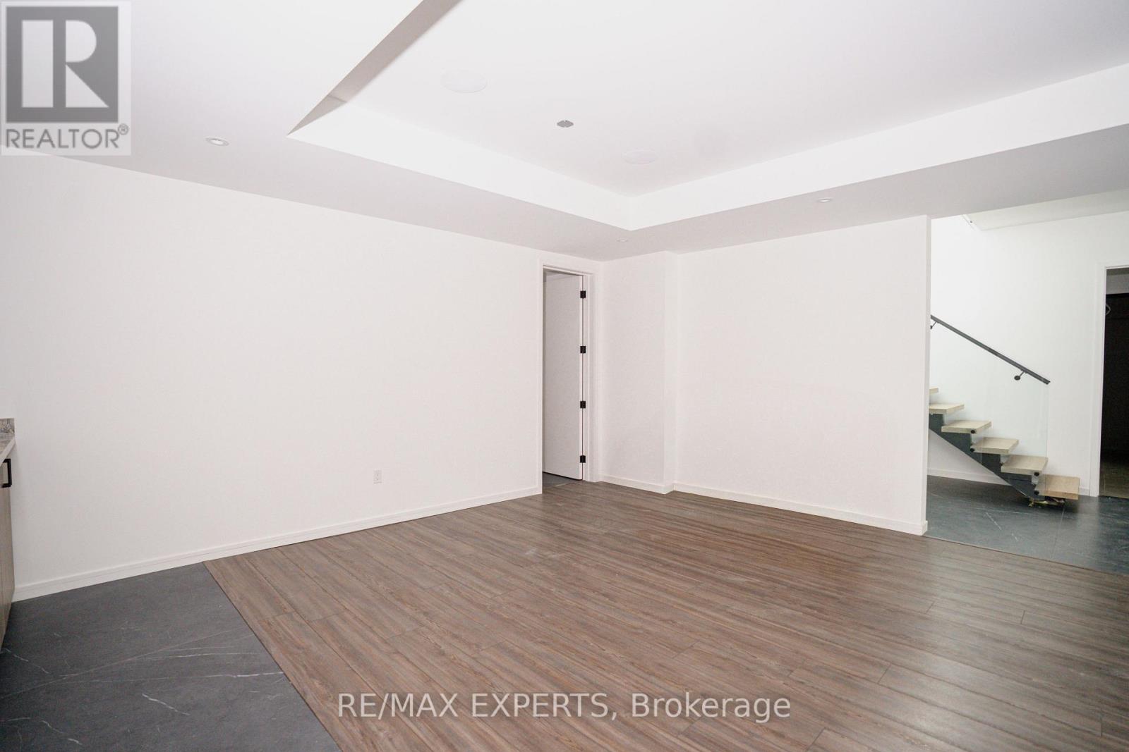 130 Dale Crescent, Bradford West Gwillimbury, Ontario  L0L 1L0 - Photo 37 - N12867548